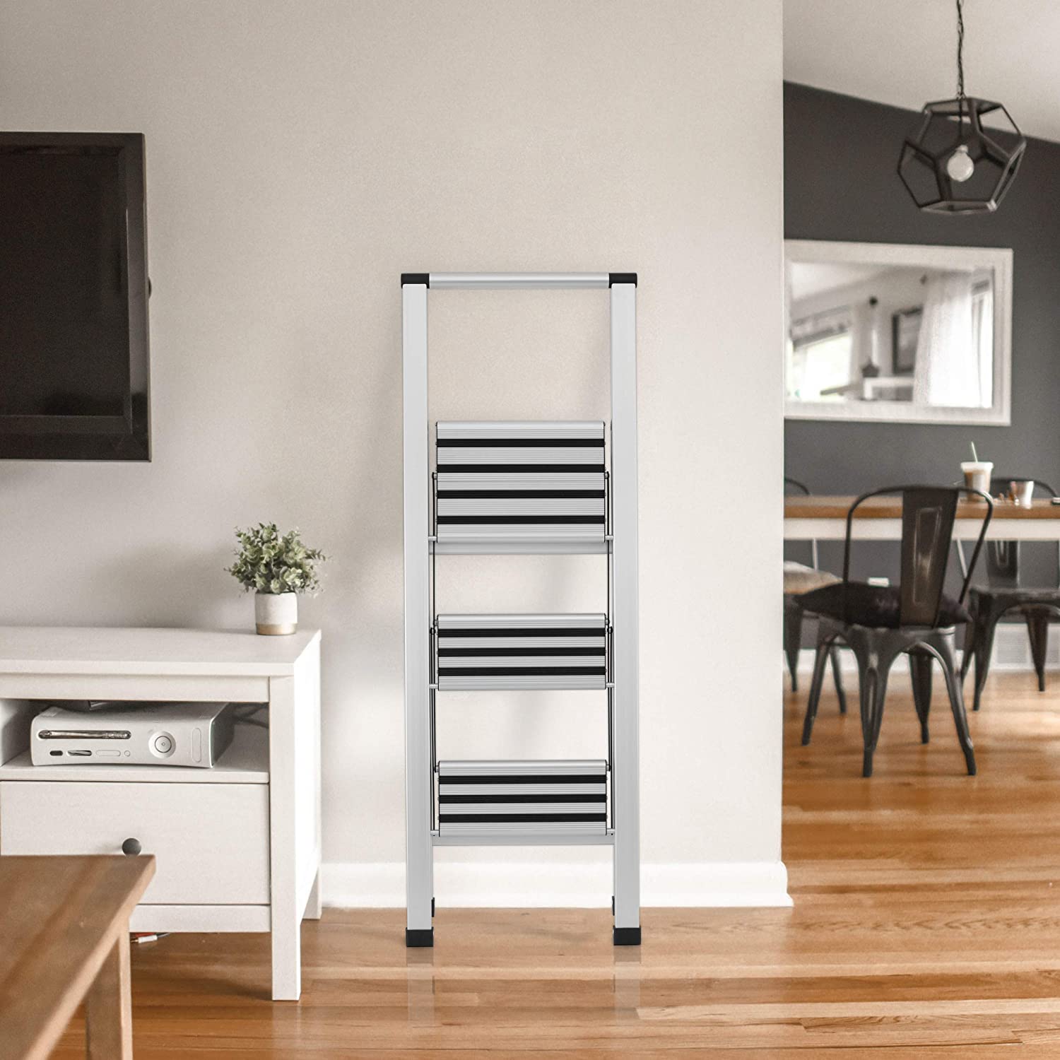 Step Ladder | Silver Aluminum